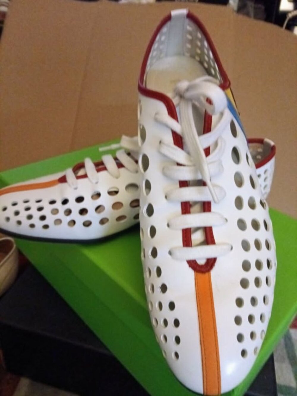 PRADA Men's Shoes  Size 9-9.5 us Size Super Sleek Runway worn
